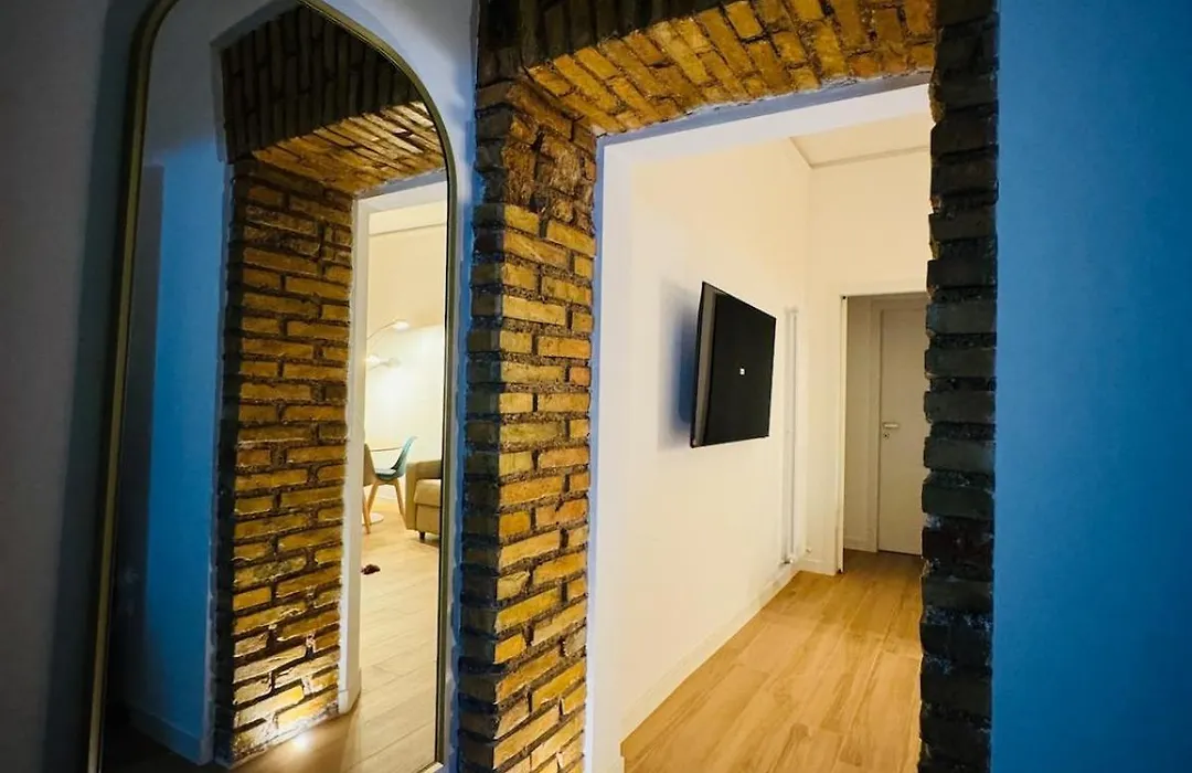 Friendly Apartment San Saba-1